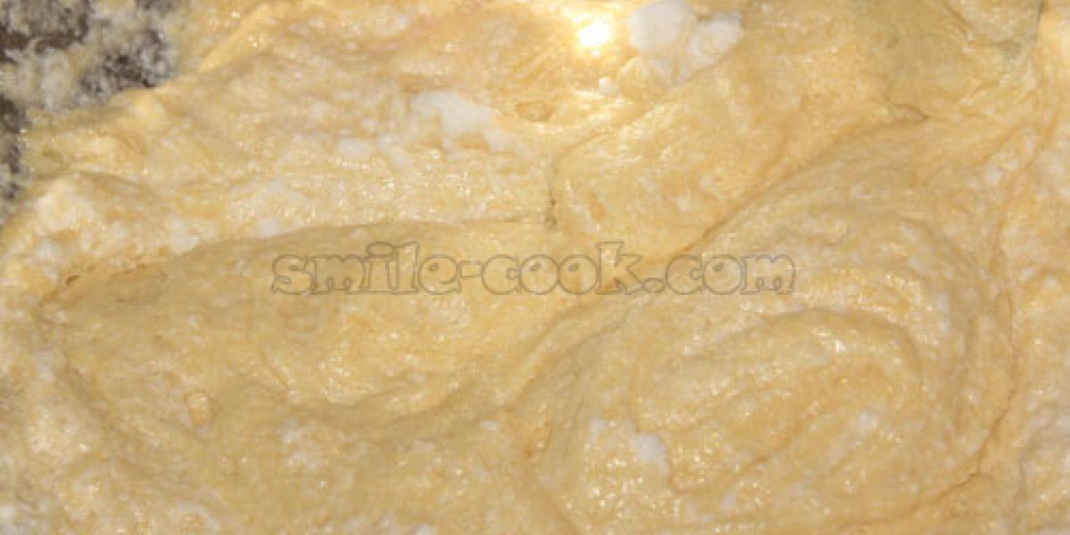 тісто зі збитими білками тісто зі збитими білками