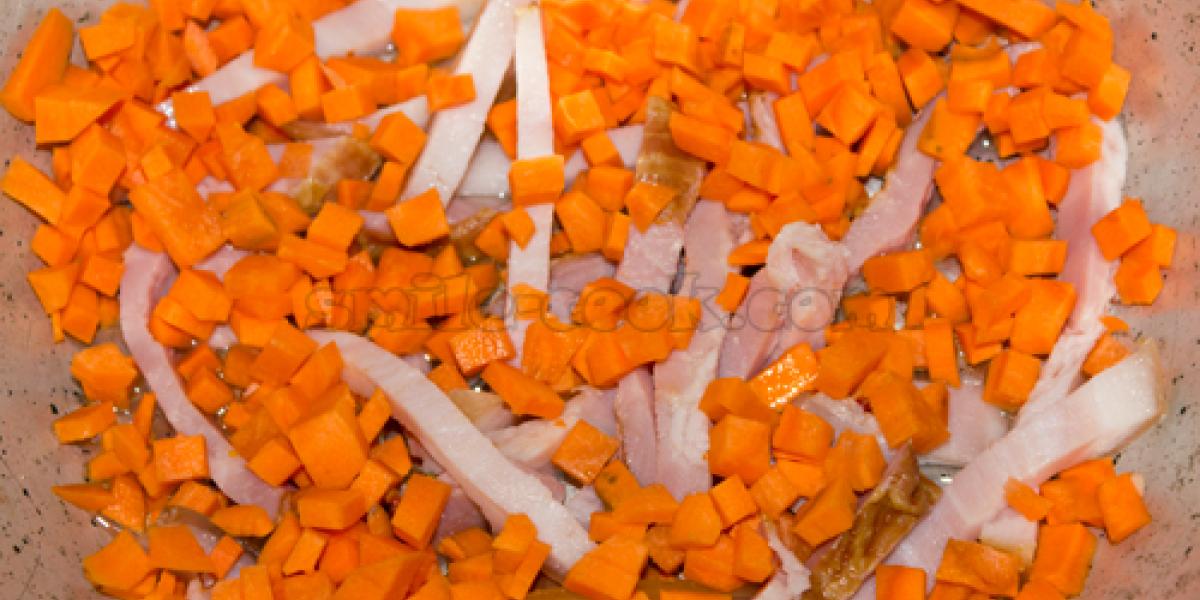 морква з беконом