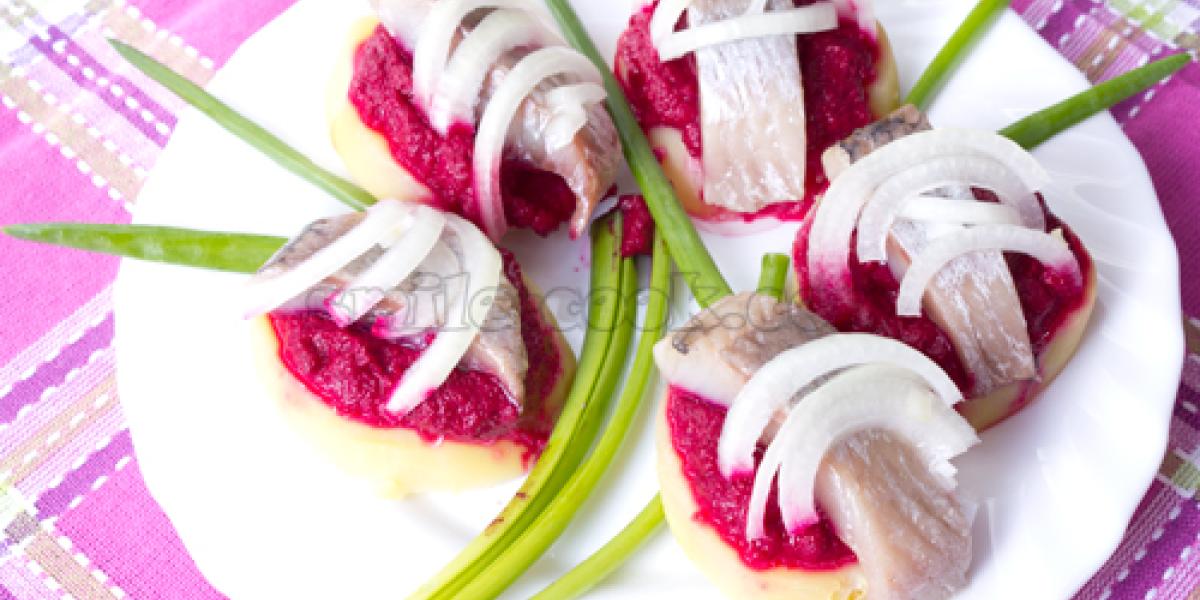 картопляні тарталетки з оселедцем картопляні тарталетки з оселедцем