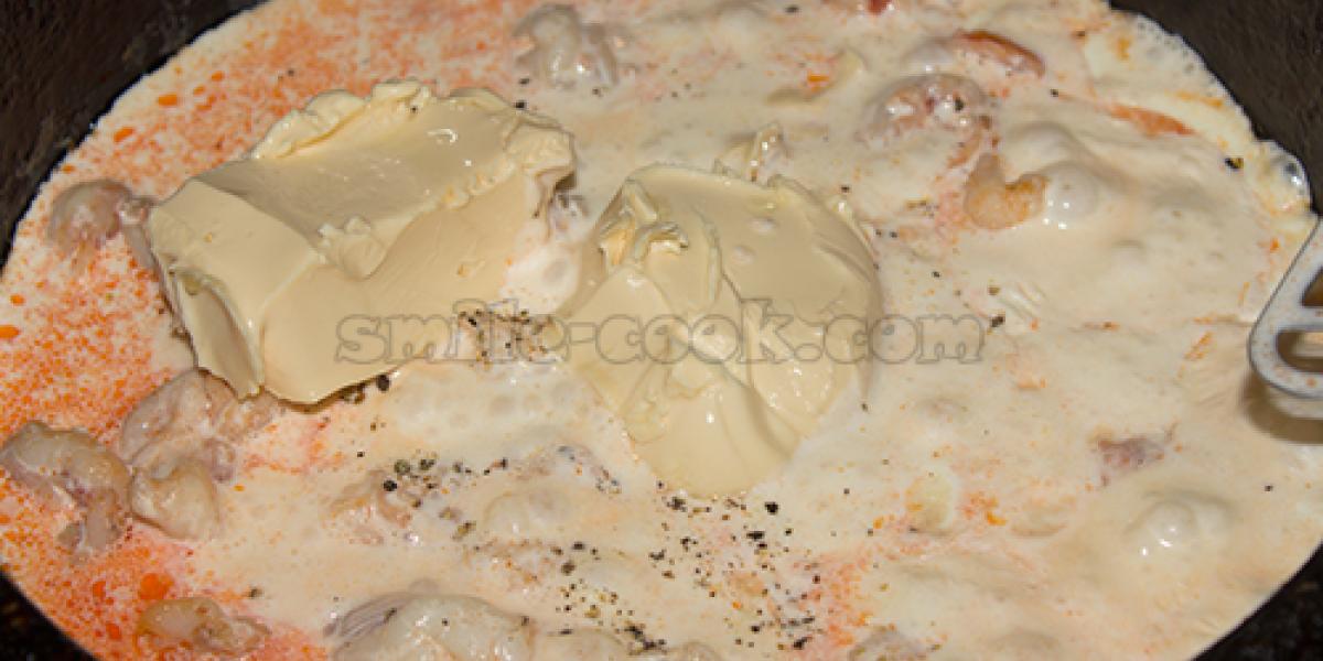 креветки, вершки і сир креветки, вершки і сир